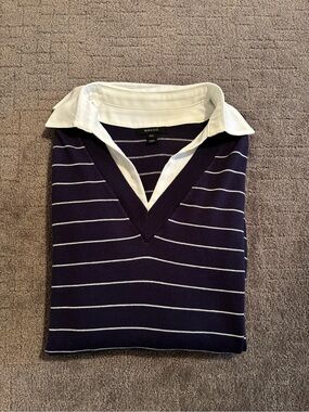 RW&CO. Navy striped V-neck sweater with white collar